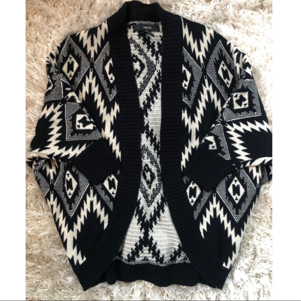 Forever 21 Aztec cardigan sweater wide sleeve